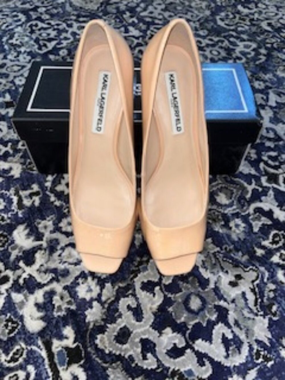 Karl Lagerfeld Hope Peep Toe Pump